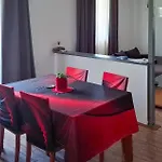 Apartment Three-bedroom In